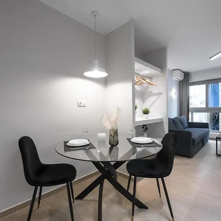 Westay #2, The Luxury Apartmán