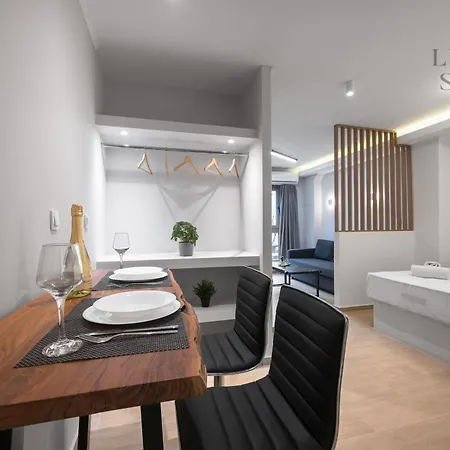 Westay #2, The Luxury Apartmán *
