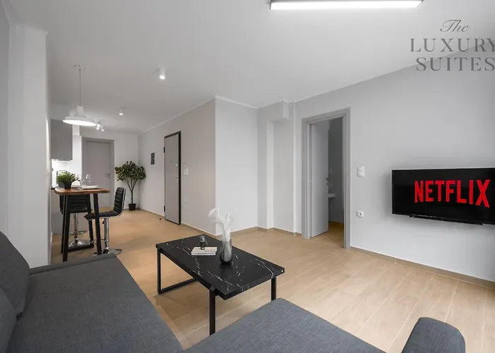 Westay #2, The Luxury Salonic