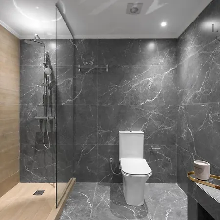 Westay #2, The Luxury