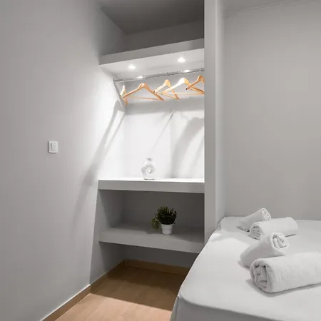 Westay #2, The Luxury Salonic
